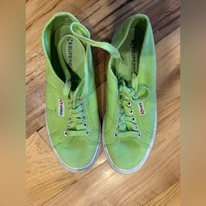Bright green Supergas great condition!